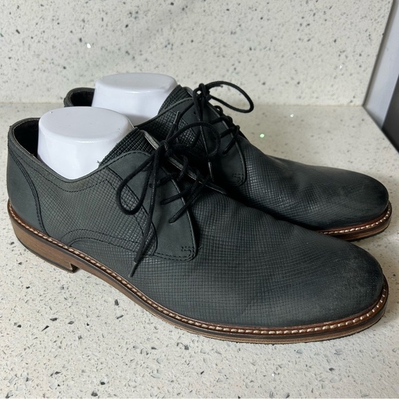 John Varvatos USA Charcoal Textured Leather Lace Up Oxford​ - Picture 1 of 11